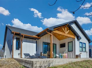 104 Park Ln, Gainesville, TX 76240