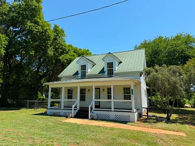 6660 Mooresville Rd — Photo 2