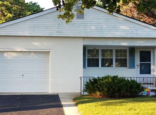 108 Torrey Pines Dr, Toms River, NJ