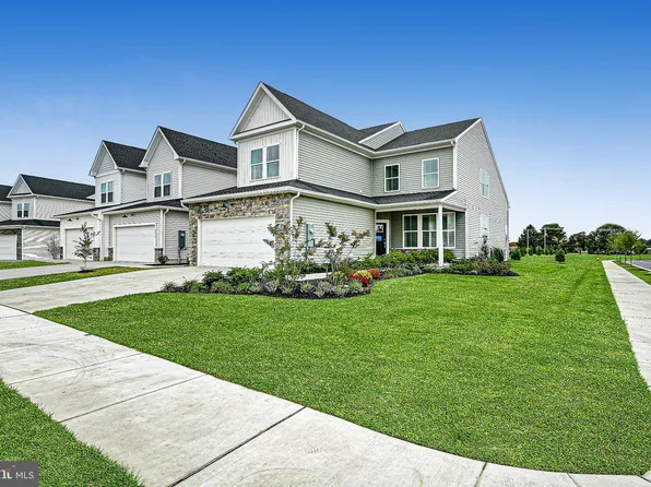 2213 Winchelsea Pkwy, Middletown, DE 19709