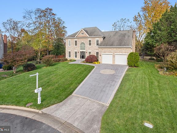 4th image of 9906 Chappell Ln
