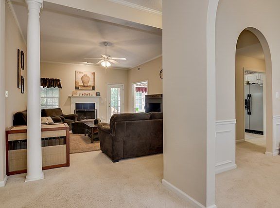 4th image of 5772 Carriage Hills Dr
