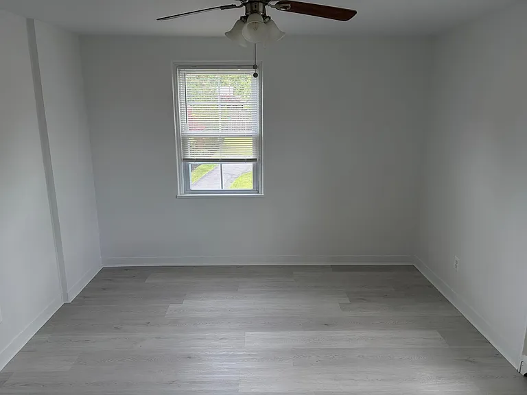 2704 Filbert Ave #2704F — Photo 4