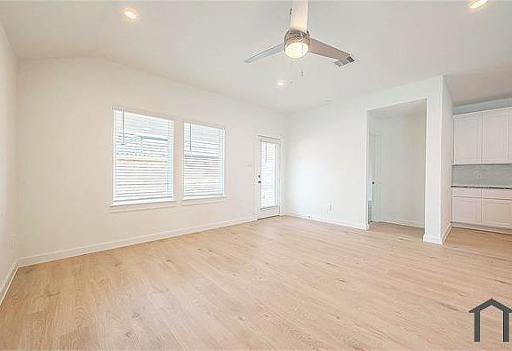 3rd image of 1210 Via Del Corso Ln