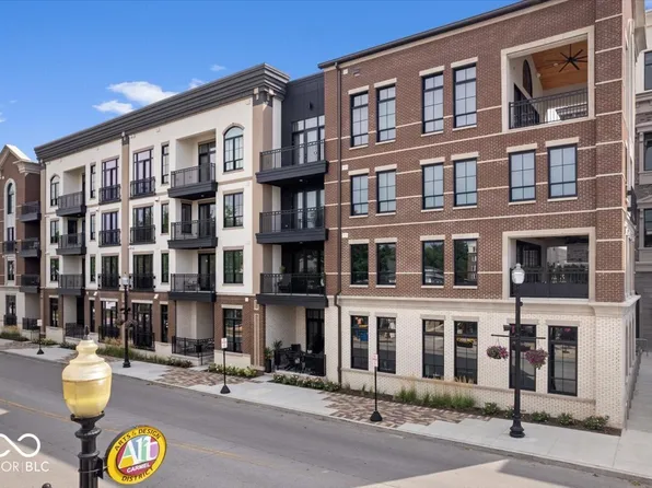 41 N Rangeline Rd #3, Carmel, IN 46032