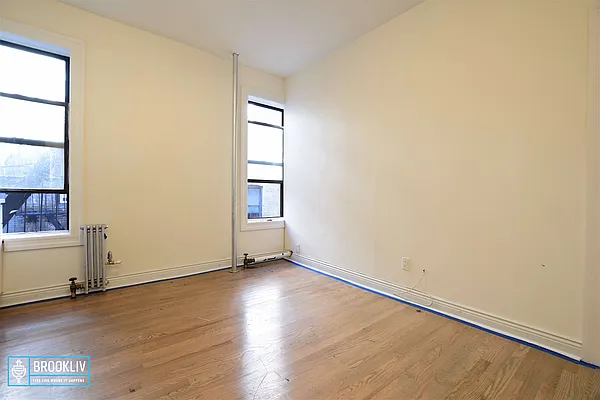 Rented by null | media 8