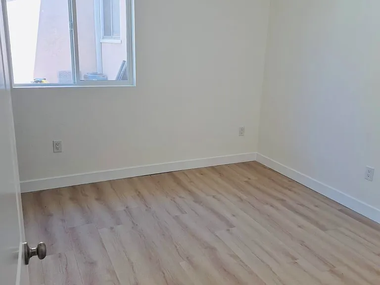 413 S Azusa Ave #B — Photo 6