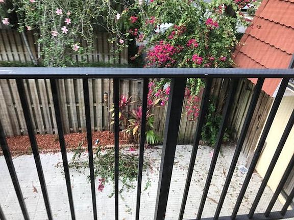 5th image of 9884 NW 6th Pl