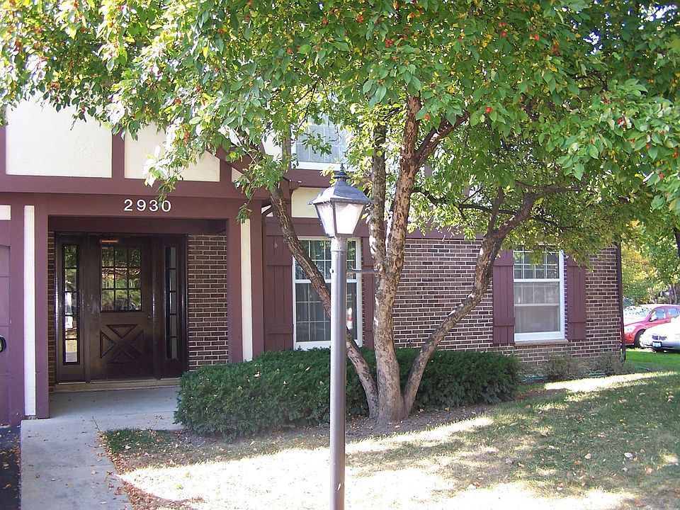 1st image of 2930 Northampton Dr #1A