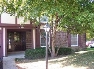 2930 Northampton Dr #21A1, Rolling Meadows, IL 60008
