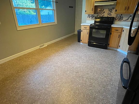 4th image of 2204 Whitefield Rd