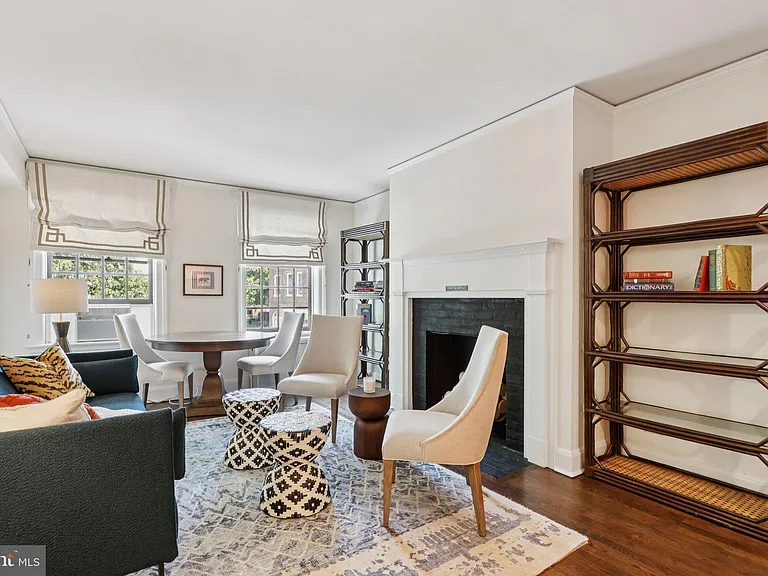 31 Palmer Sq W #A — Photo 7