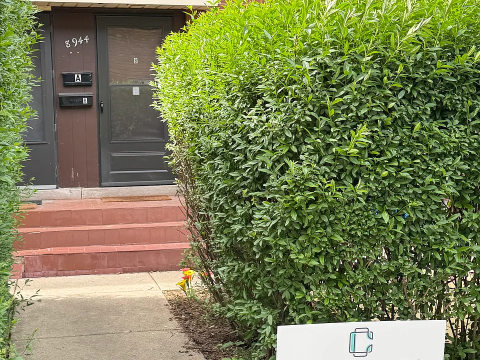 8944 Skokie Blvd #B