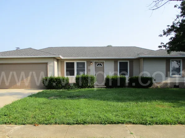 1314 Brookside Dr, Columbus, IN 47201