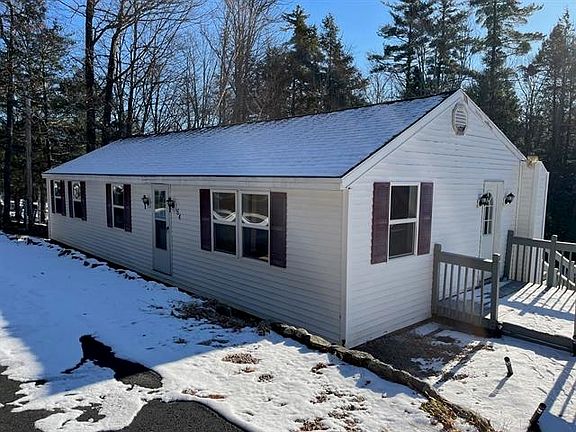 3rd image of 64 Crown Point Road