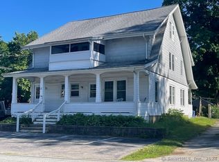 17 Hurlbutt Rd, Gales Ferry, CT 06335