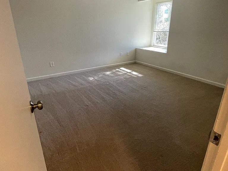 Sebastopol Gardens Apartments — Photo 5