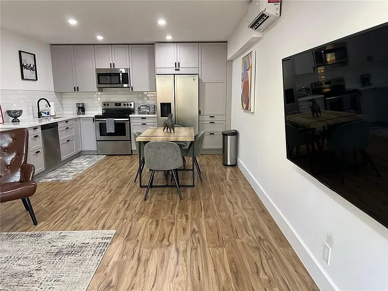 1415 SW 9th St #A — Photo 15