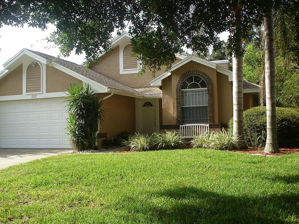1st image of 952 Summer Lakes Dr