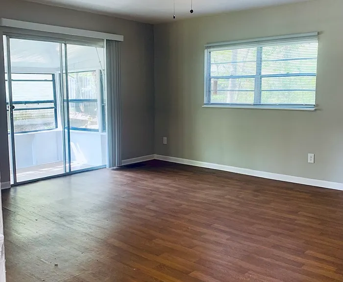 1326 Hamilton St — Photo 7
