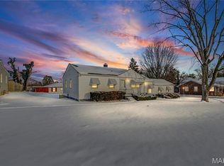 202 Sunshine Dr, Festus, MO 63028