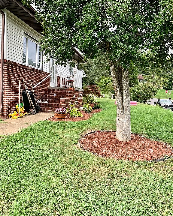 1st image of 130 Deer Trail Ave