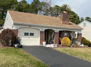 38 Twyford La, Manchester, NJ 08759