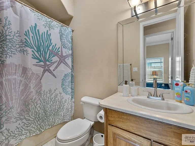 102 W Aries Dr #A — Photo 9