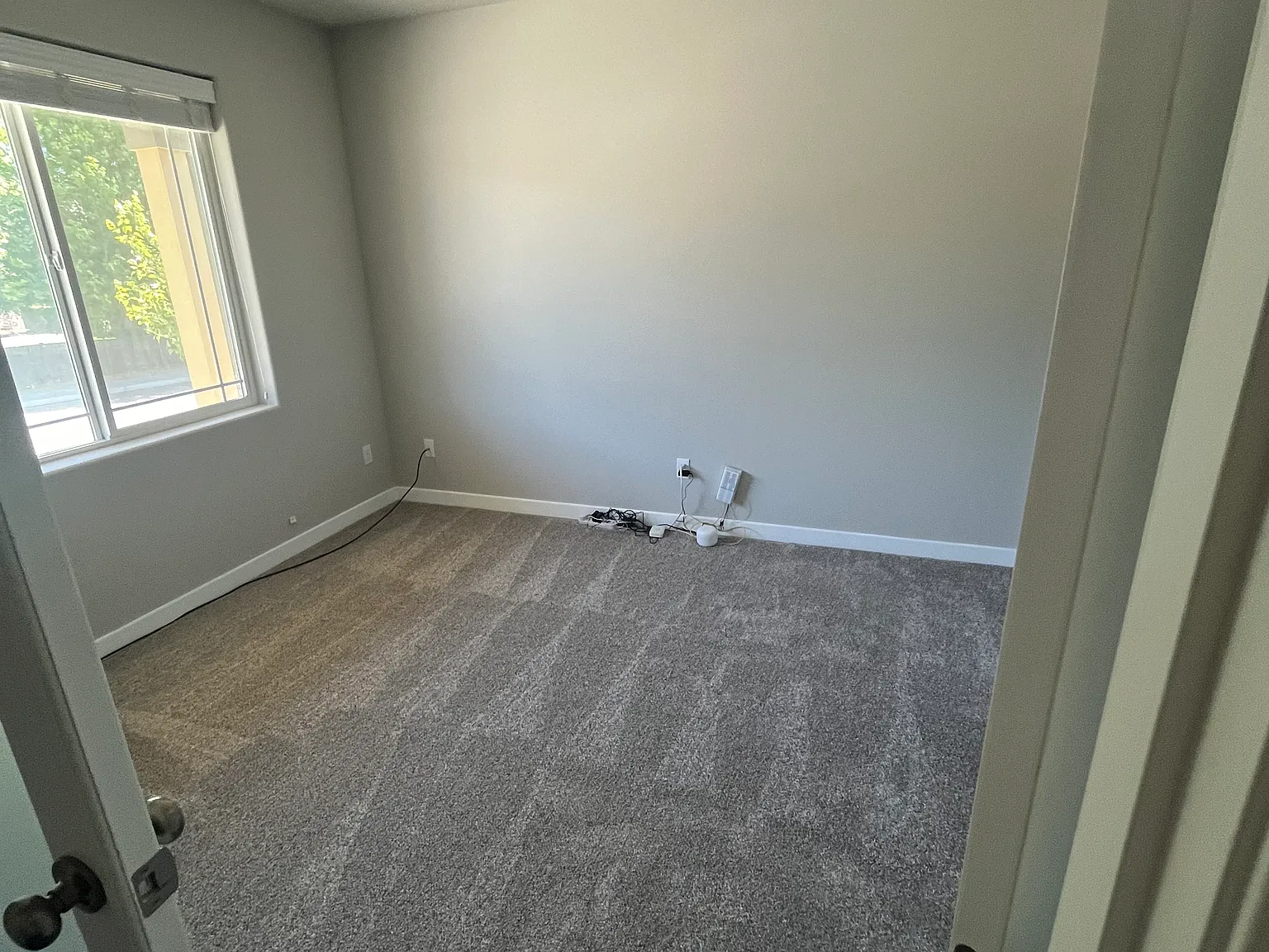 4 bed, 2.5 bath, 2192 sqft, $2,950 — Photo 2