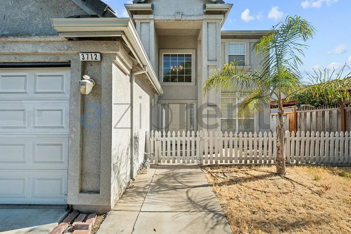 3 bed, 2.5 bath, 1822 sqft, $2,750 — Photo 4