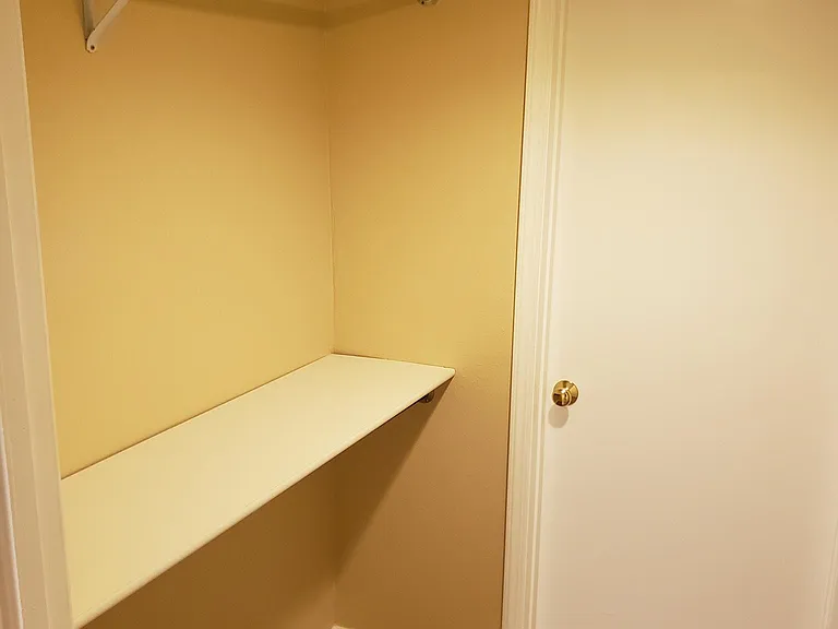 1220 Thayer Dr — Photo 18