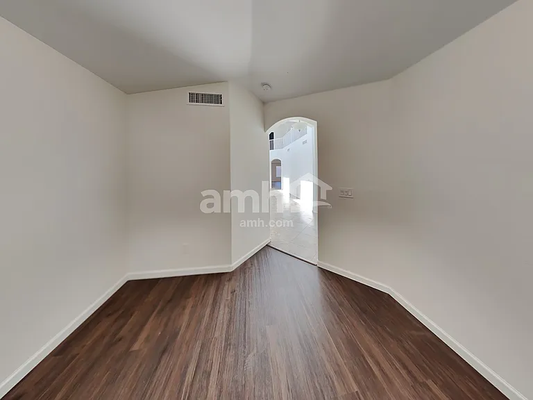 3910 E Hematite Ln — Photo 9