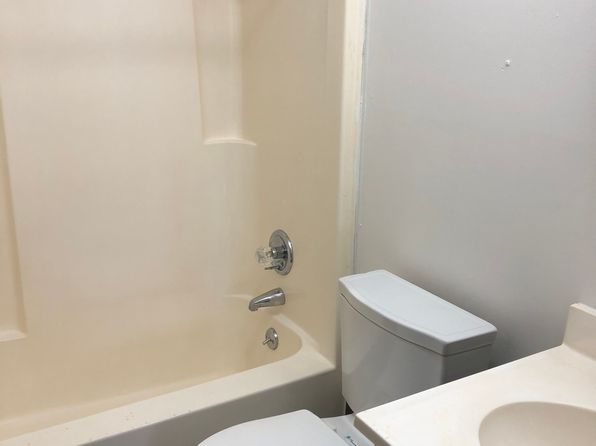 97 Palomino Dr #2, Weirton, WV 26062