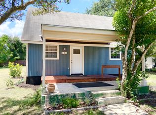 406 S Main St, Kyle, TX 78640