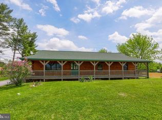 1139 E Meadow Rd, Manheim, PA 17545