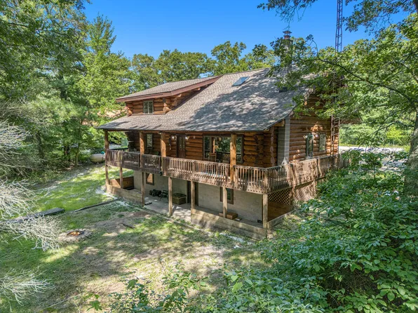 5665 Staple Rd, Twin Lake, MI 49457