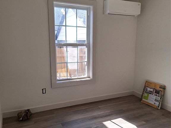 5th image of 509 N Weenonah Ave
