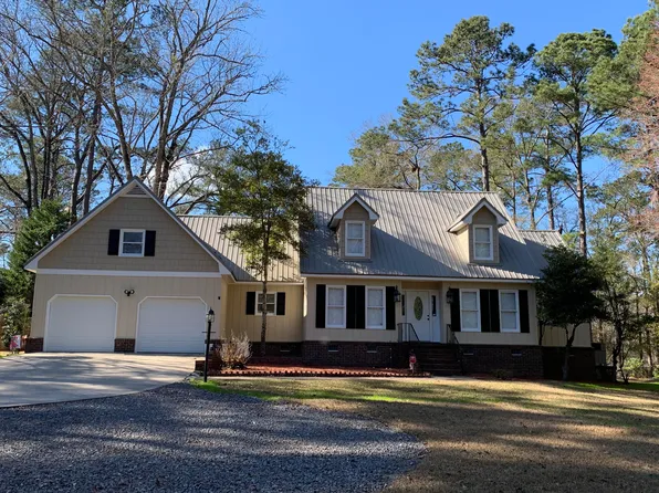 4 Fairway Ct, Walterboro, SC 29488