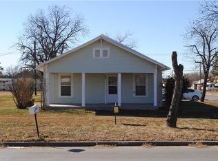 800 Indiana St, Graham, TX 76450