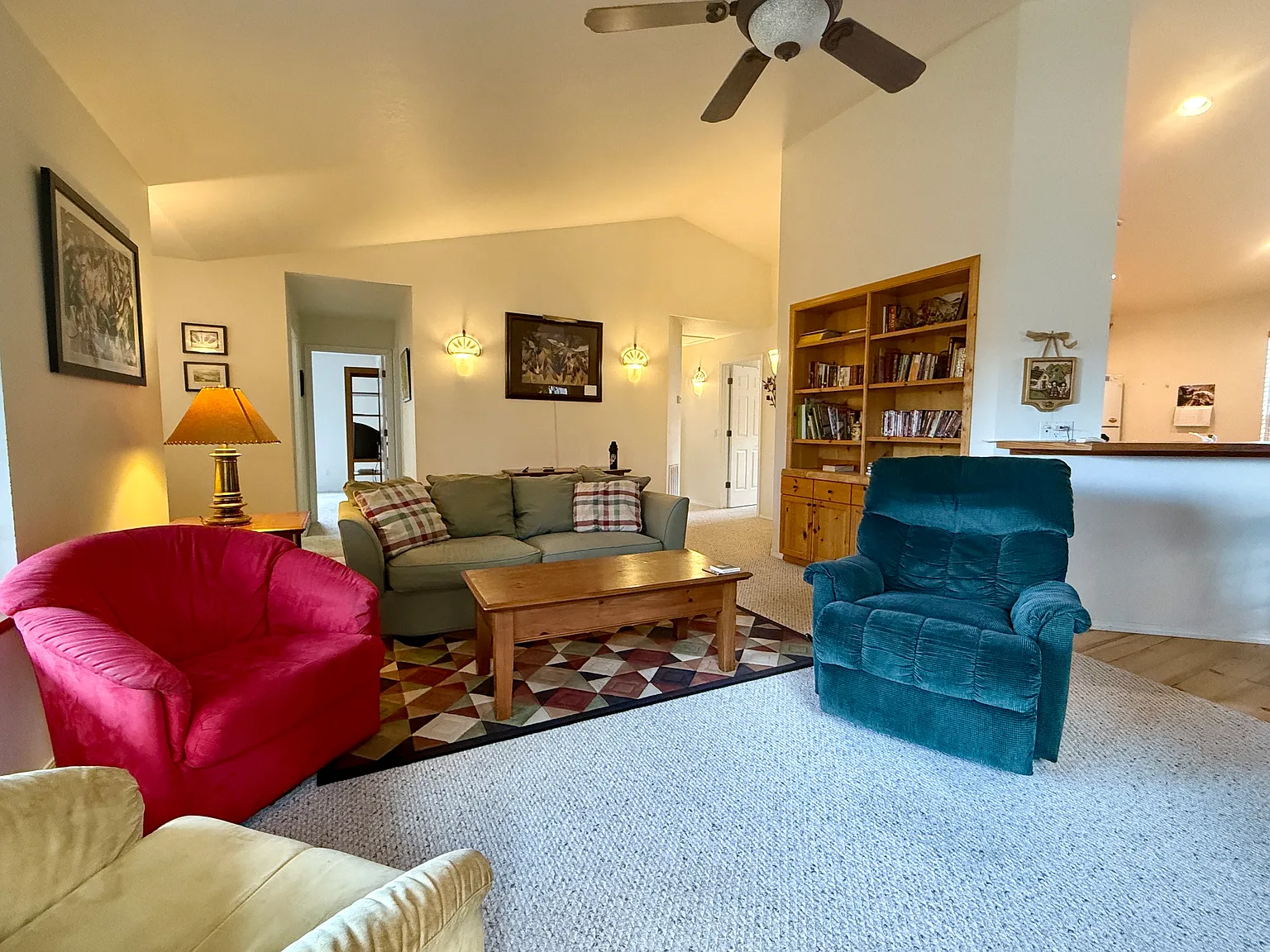 3 bed, 1560 sqft, $2,800 — Photo 2