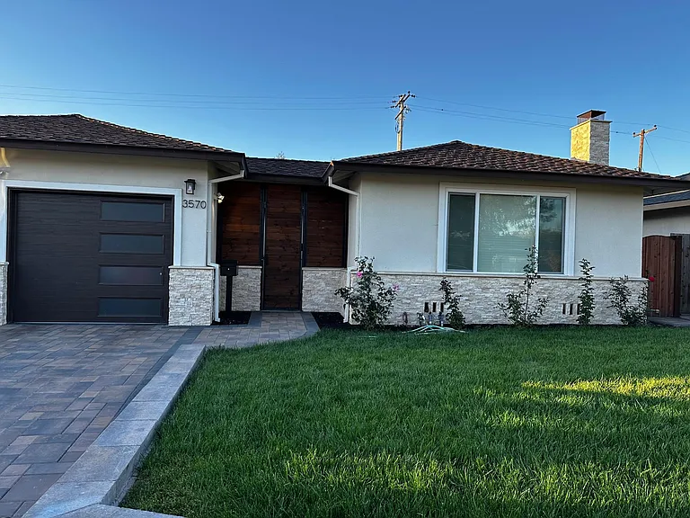 3570 Bennett Ave — Photo 5