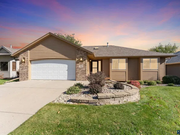 316 N Penstemon Ave, Sioux Falls, SD 57110