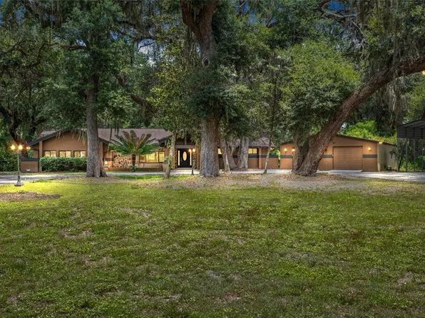 181 N Smokey Mountain Rd, Seffner, FL 33584