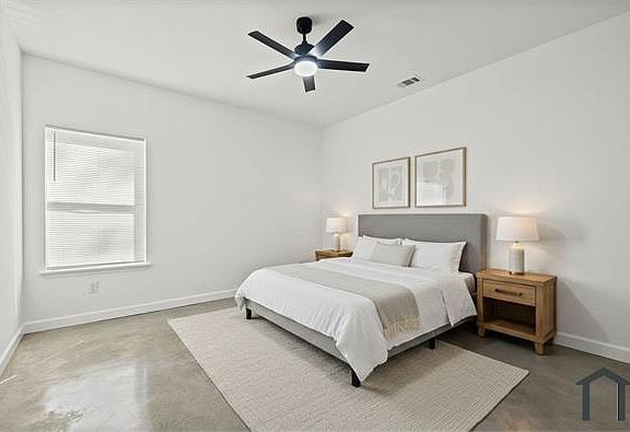 3rd image of 3961 McCain Rd