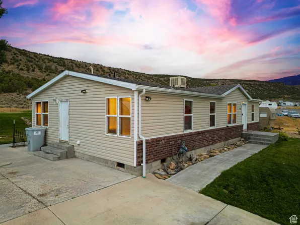 4845 W Hillside Dr N, Vernal, UT 84078