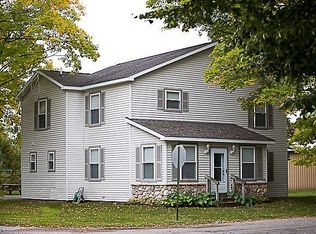502 Newman St, Charlevoix, MI 49720