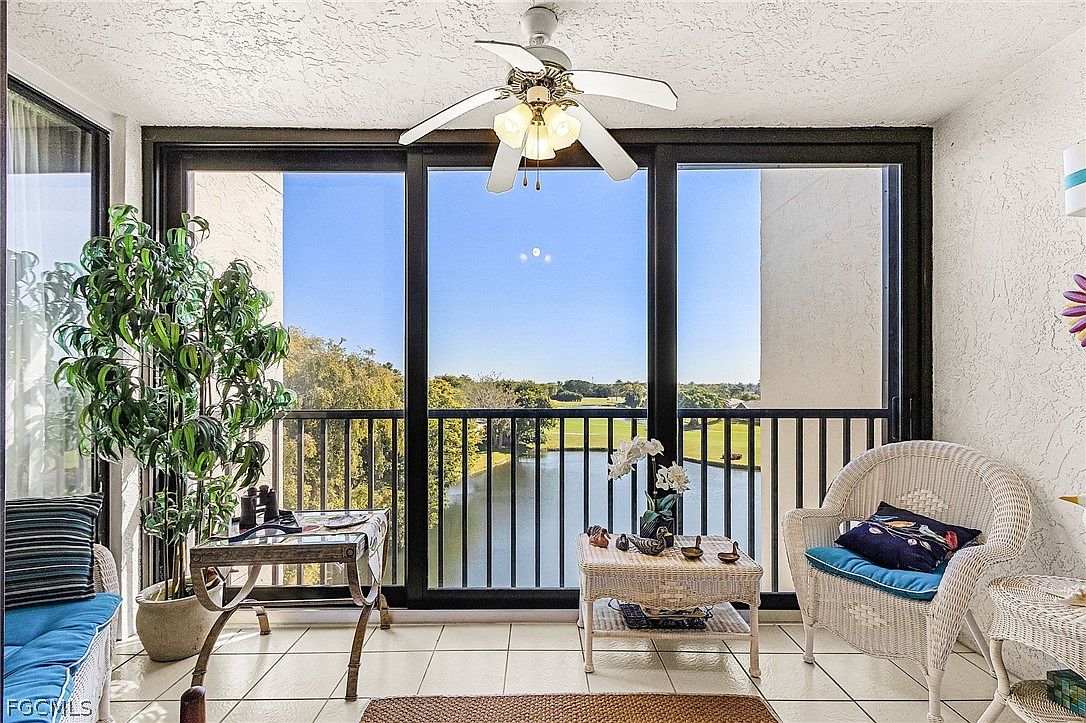 4100 Steamboat Bnd E APT 402