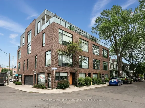 41 Verral Ave #3, Toronto, ON M4M 2R3