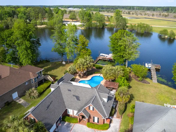 228 Plantation Dr, Manning, SC 29102