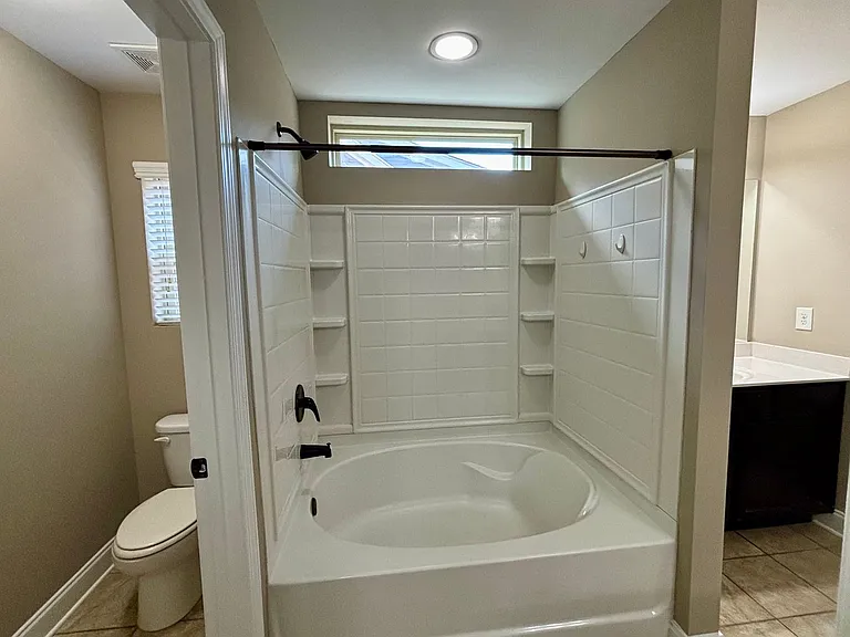 4668 Hidden Creek Dr — Photo 22